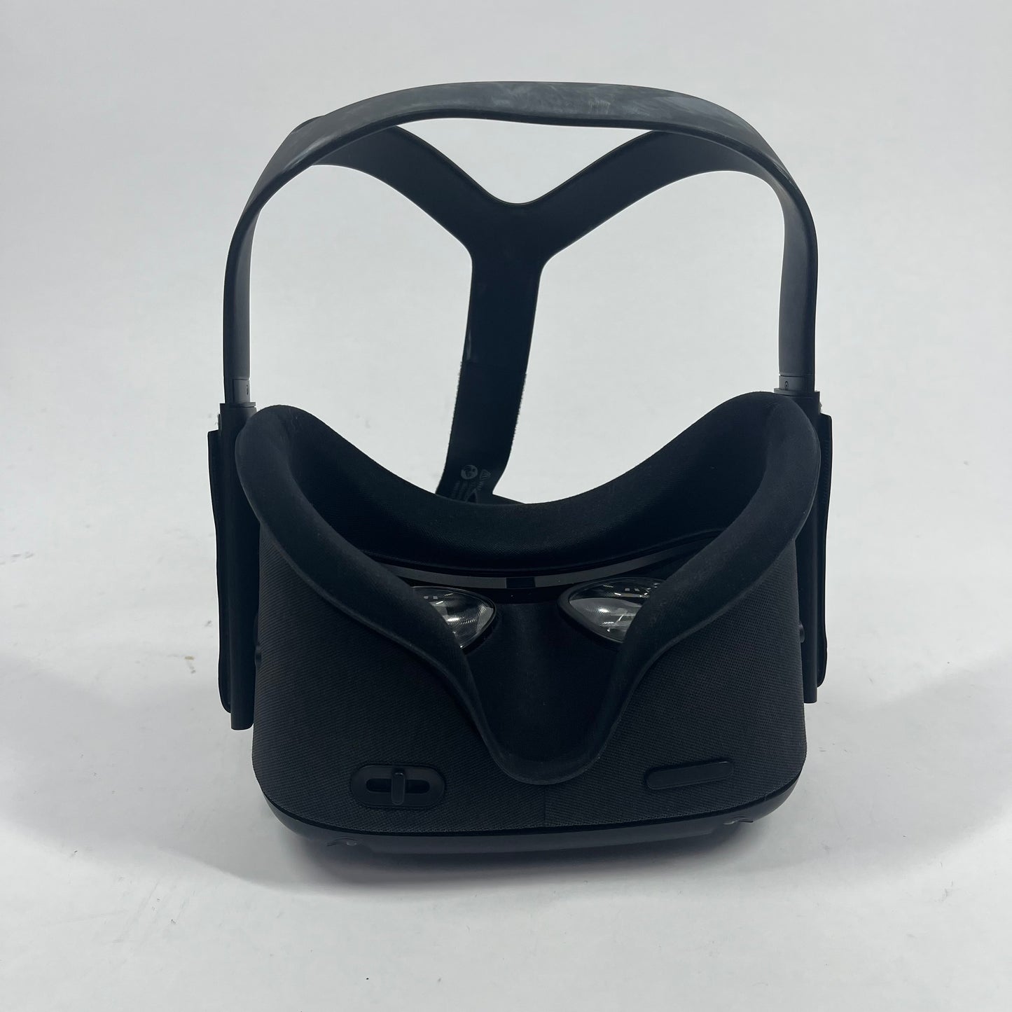 Oculus Quest 128GB Standalone All-in-One VR Headset MH‑B