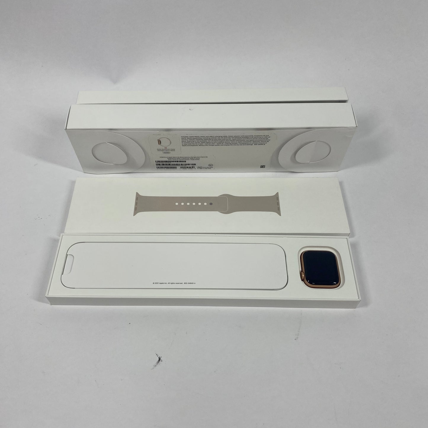 Broken Unlocked Apple Watch SE 1st Gen 40MM Aluminum White Sport Band A2353
