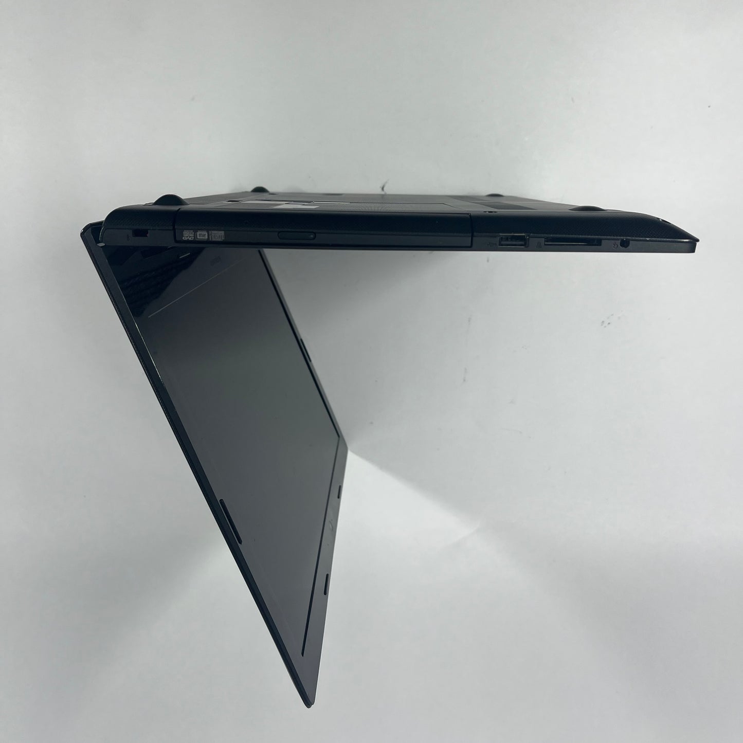 Lenovo G50-45 G50-45 14" AMD A8-6410 1.1GHz 8GB RAM 64GB SSD Intergrated