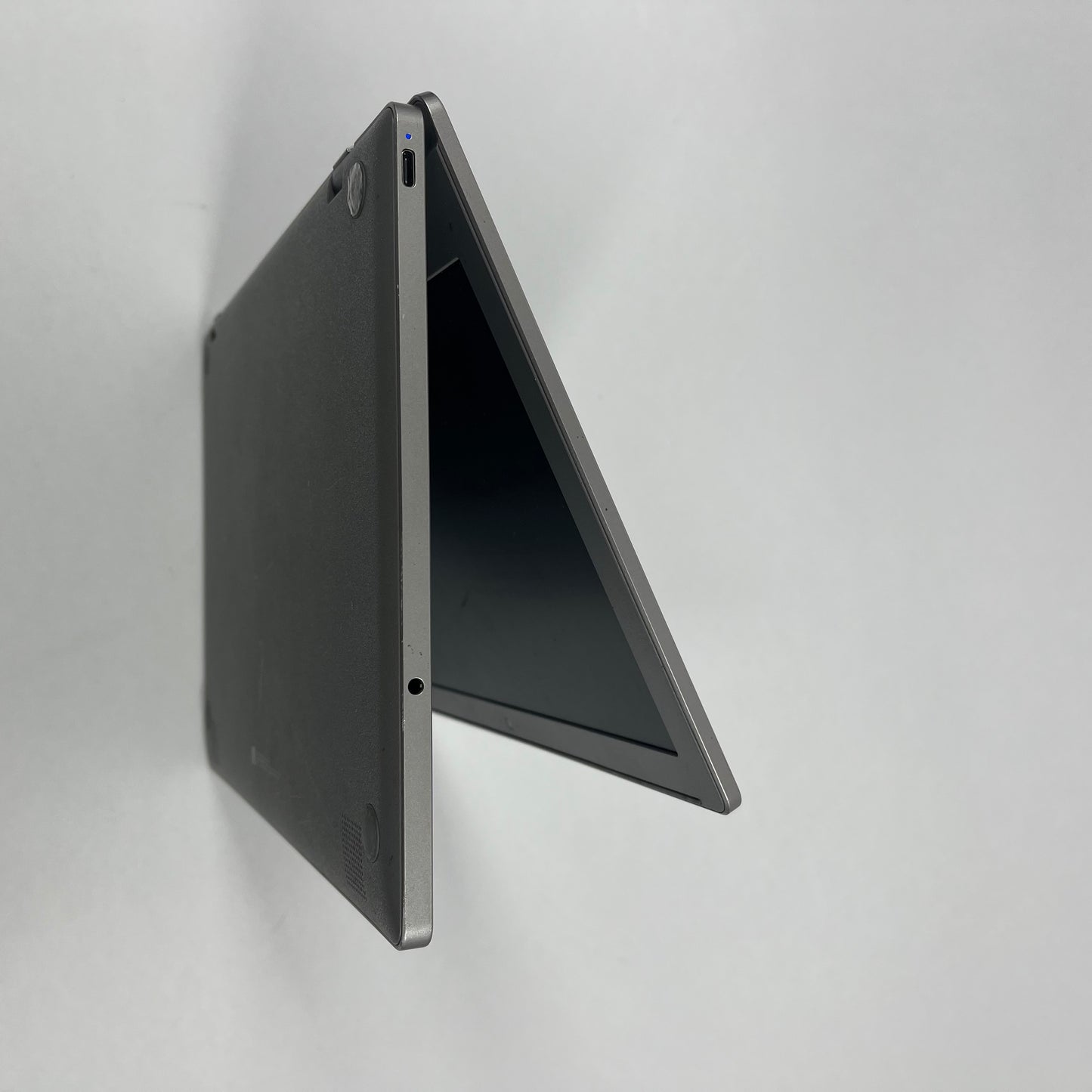 Samsung xf310XBA 8" Laptop