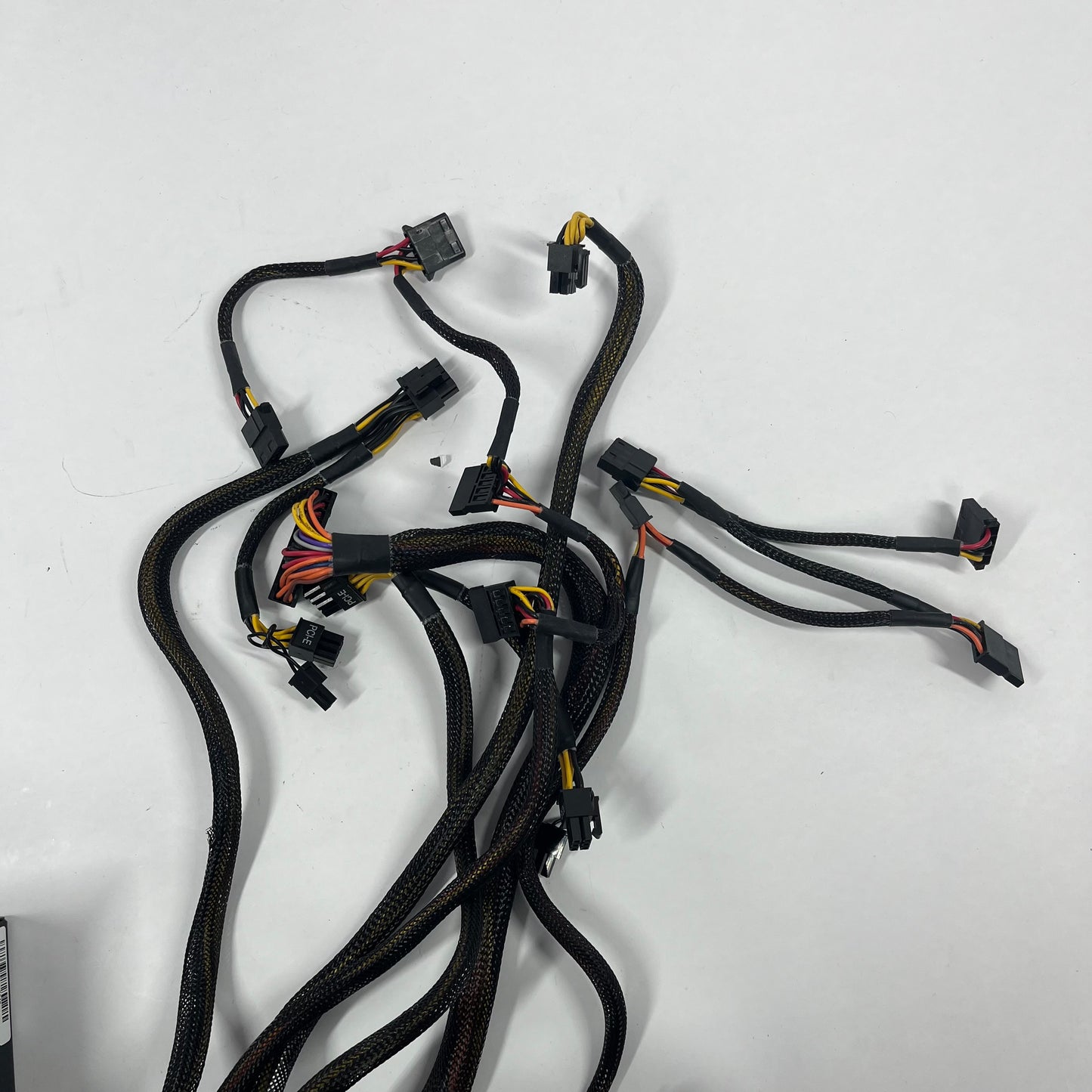 Apevia 600W 80 Plus ATX-PR600W 80 Plus Gold 600W Non Modular Power Supply