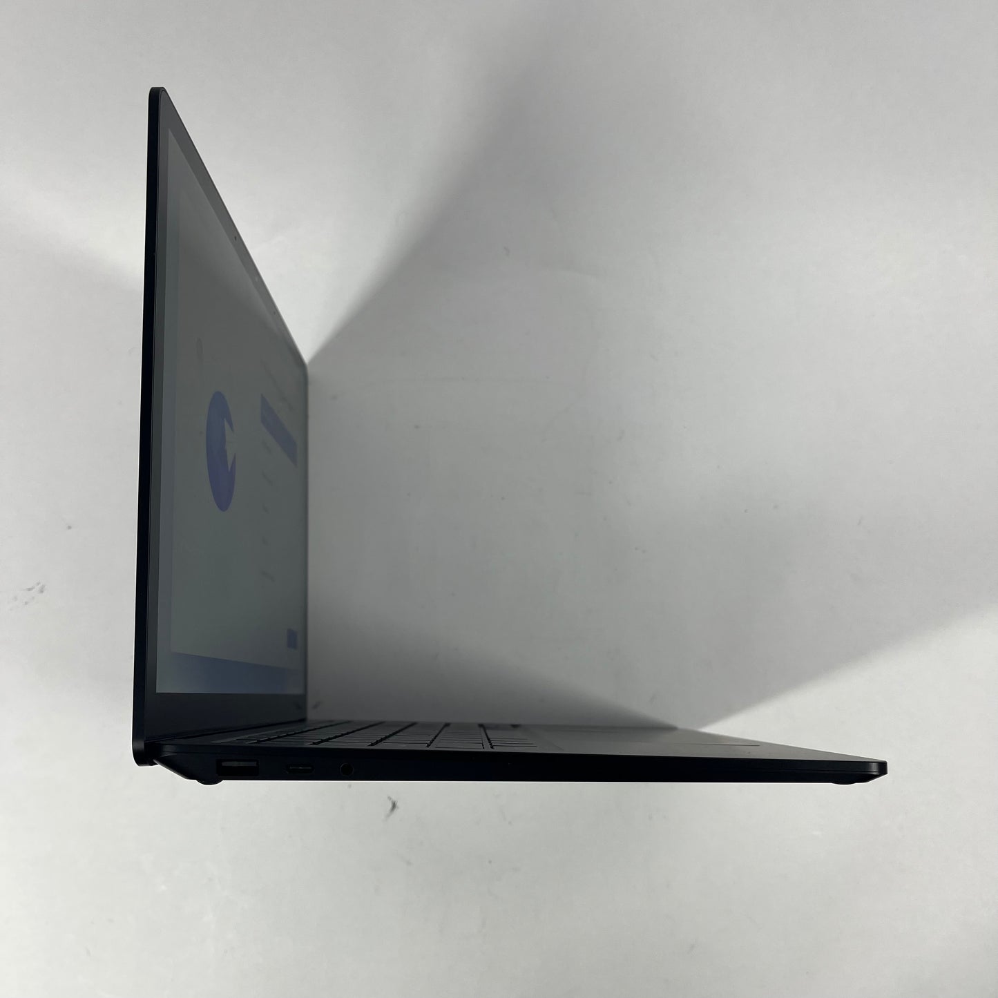 Microsoft Surface Laptop 4 13.5" i7-1185G7 1.1GHz 32GB RAM 1TB SSD