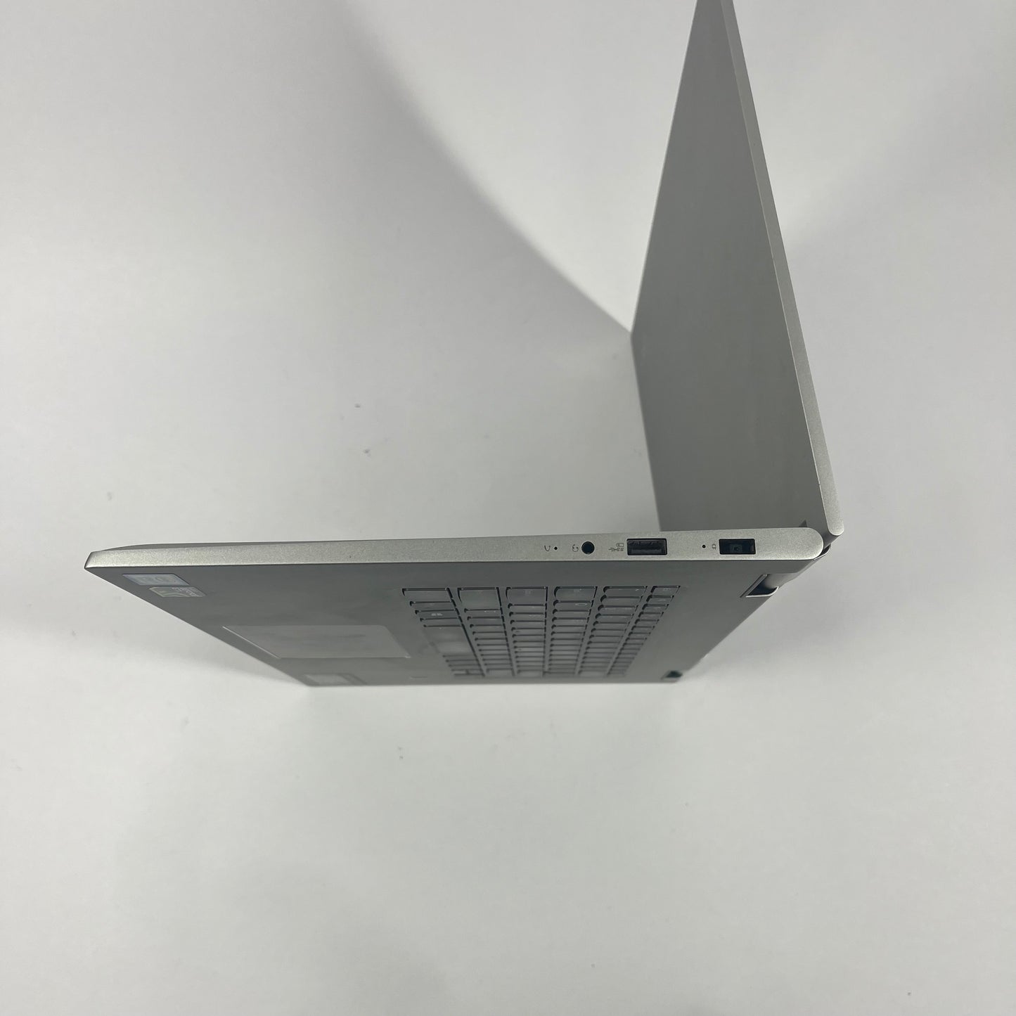Lenovo Yoga 730 "15 81CU 10" i7-8550U 1.3GHz 16GB RAM 1TB SSD GeForce GTX 1050