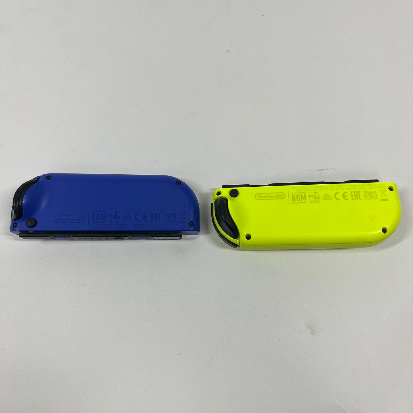 Nintendo Switch Joy-Cons Pair Controller HAC-015/HAC-016 Blue/Neon Yellow