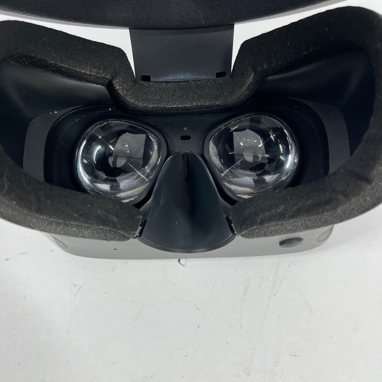 Oculus Rift S PC VR Headset 2QA4100