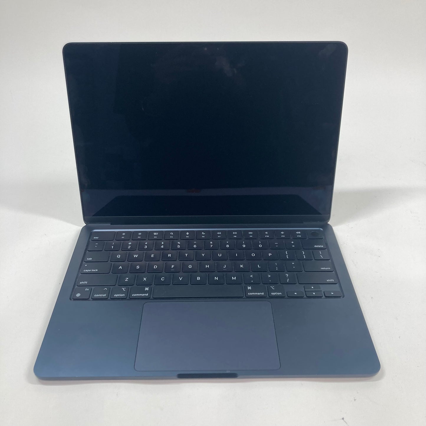 2022 Apple MacBook Air 13.6" M2 3.5GHz 8GB RAM 256GB SSD Midnight MLY33LL/A