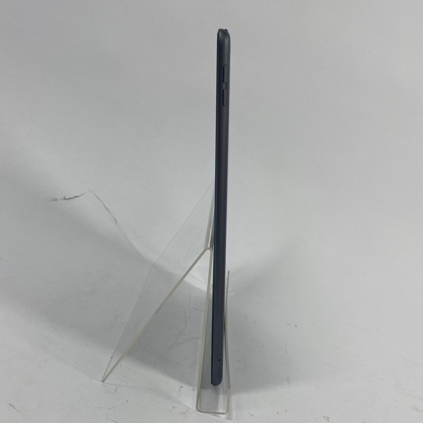 WiFi Only Apple iPad 9th Gen 64GB Space Gray MK663LL
