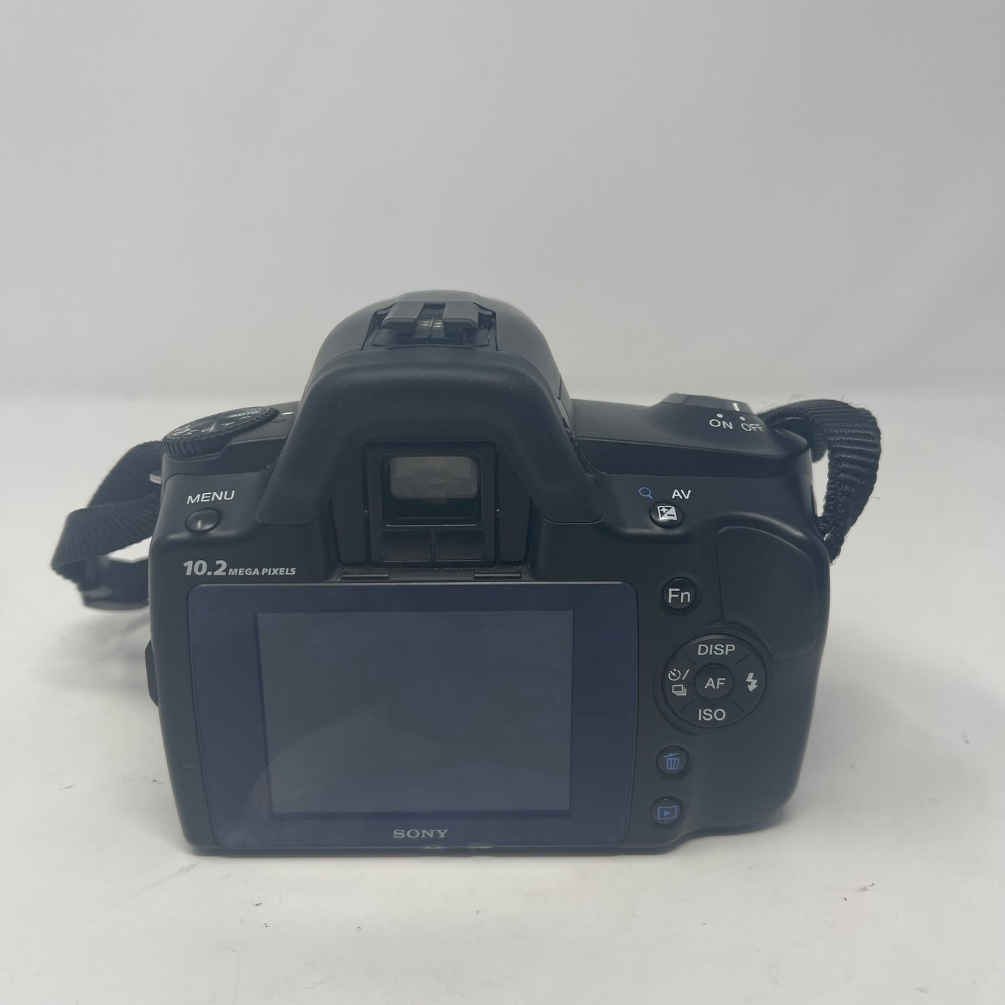 Sony Alpha 230 10.2MP Digital SLR DSLR Camera 6082 Shutter Count