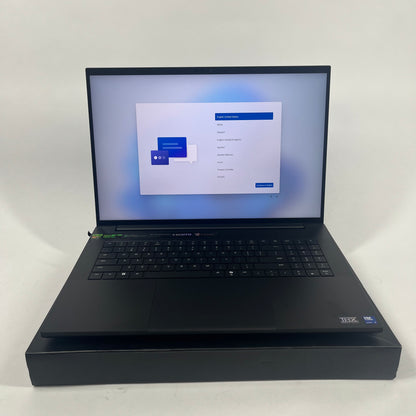 Razor Blade 18 N82E16834326129 18" Intel Core Ultra 9 275HX  1TB  RTX 5080 