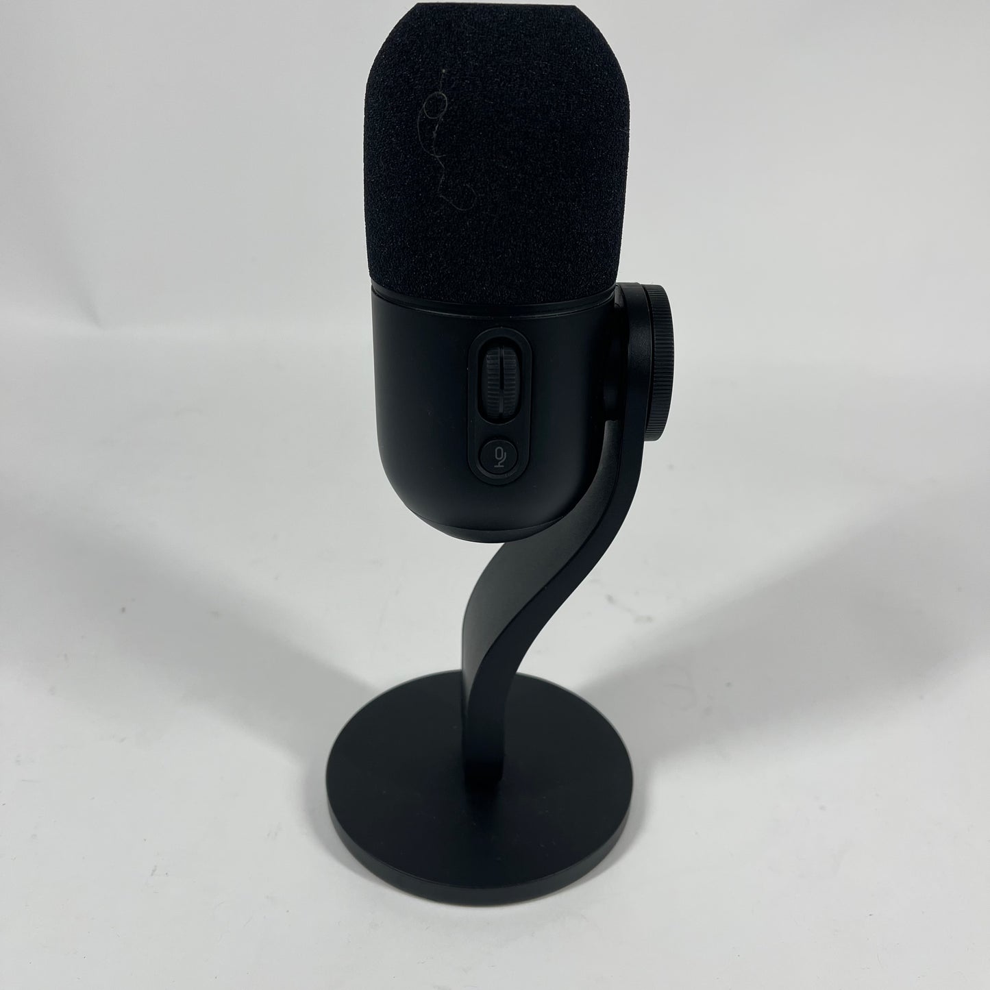 Logitech Yeti GX 50 Hz - 18 kHz Dynamic Gaming Microphone 888-000541