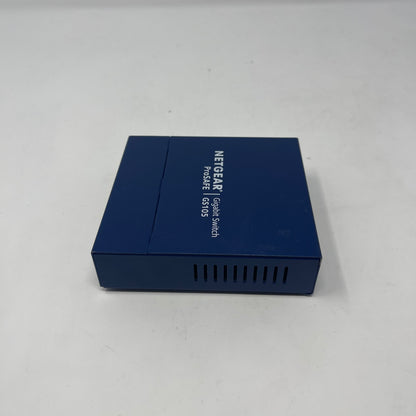 Netgear ProSAFE GS105 5-Port Gigabit Desktop Switch GS105V5
