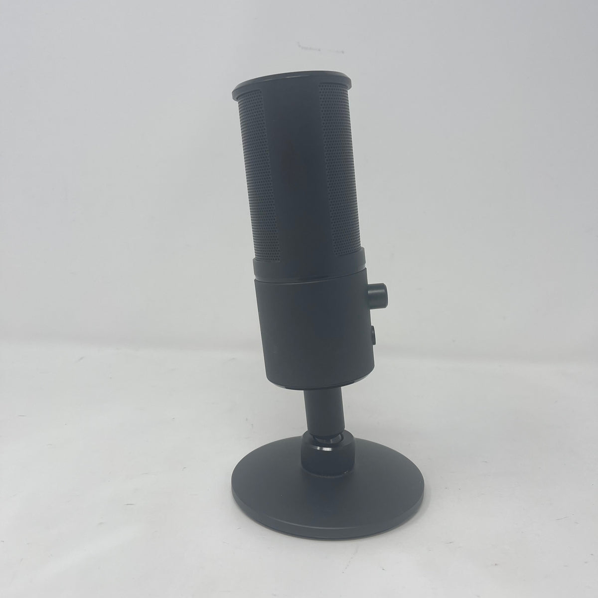 Razer SEIREN X 20Hz - 20kHz Gaming Microphone RZ19-0229