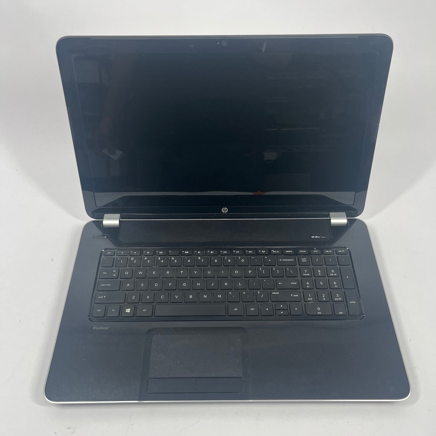 HP Pavilion 17 15" AMD A8-5550M APU 1.1GHz 3GB 750GB SSD Radeon HD 8550G