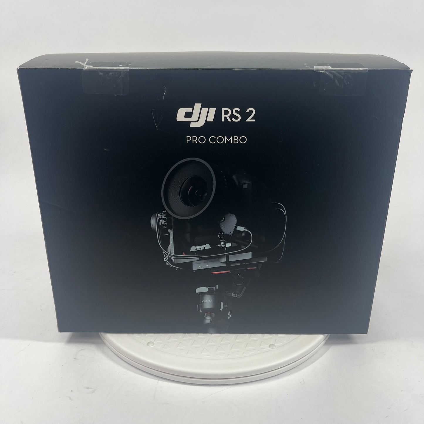 DJI RS 2 Pro Combo 3-Axis Gimbal Stabilizer P02
