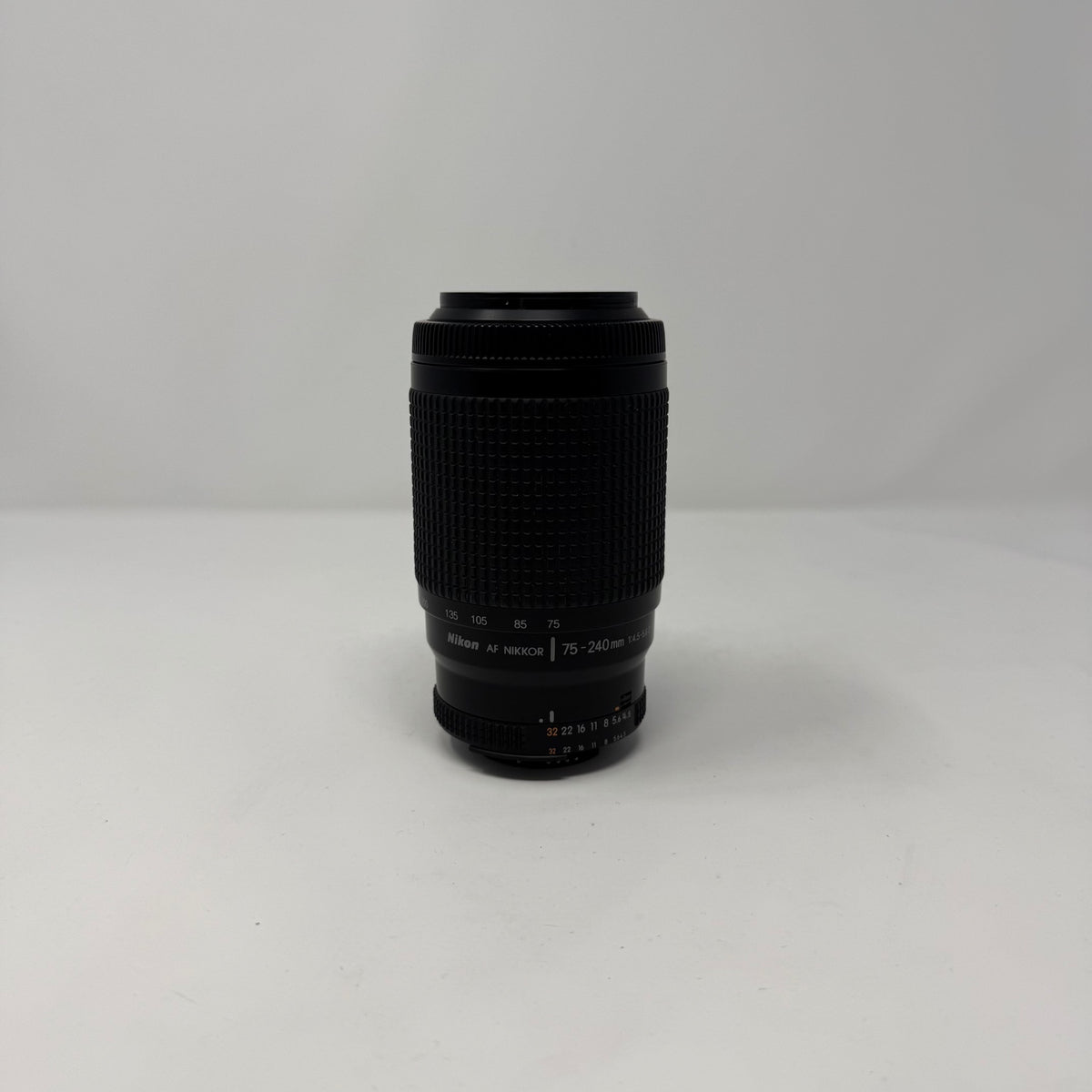 Nikon AF NIKKOR 75-240mm f/4.5-5.6 Zoom Lens AF
