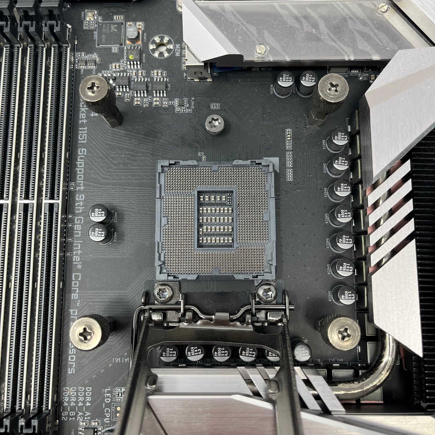 Gigabyte Z390 AORUS XTREME LGA 1151 ATX Intel DDR4 Motherboard