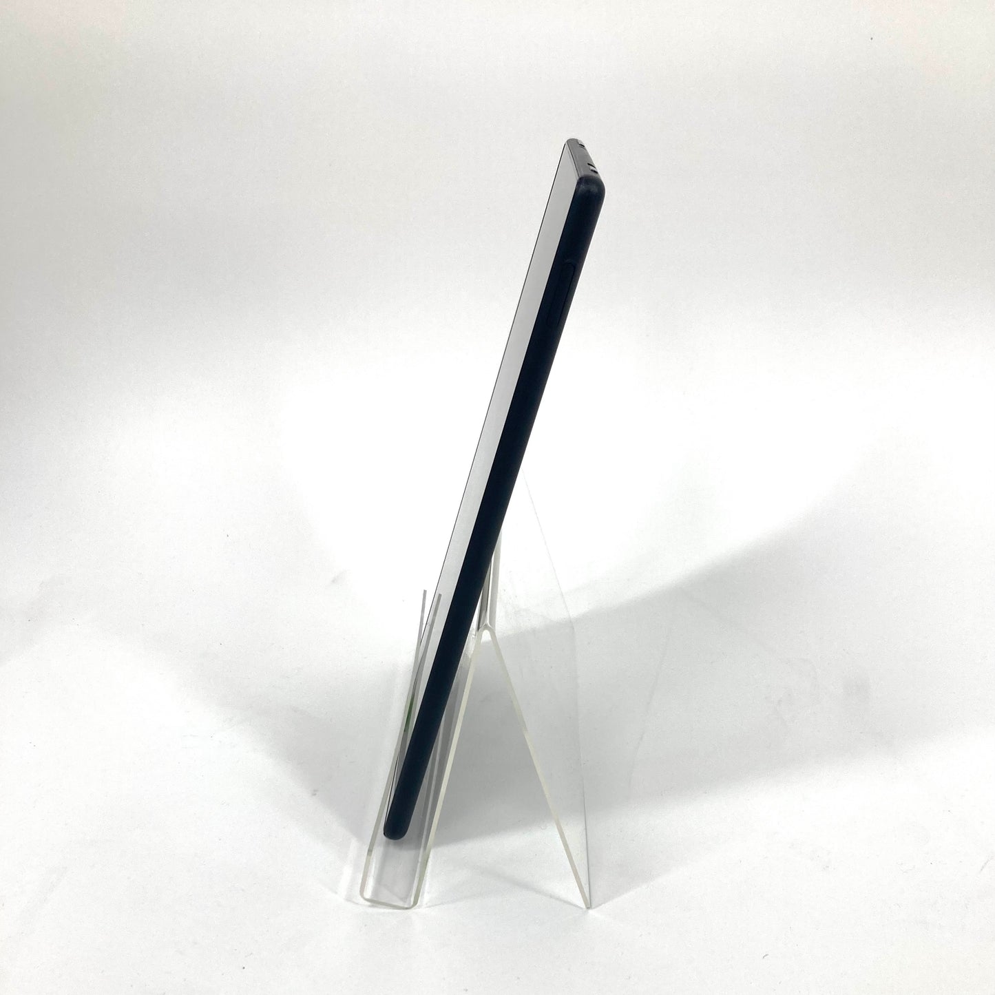 WiFi Only Amazon Kindle Fire HD 10 32GB Black M2V3R5 [has scratches]
