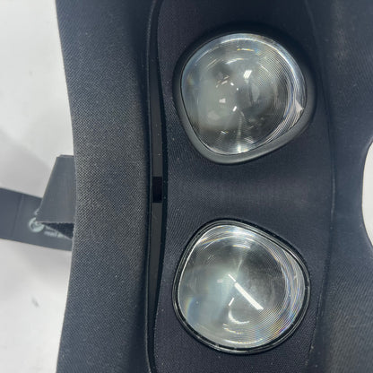 Oculus Quest 128GB Standalone All-in-One VR Headset MH‑B