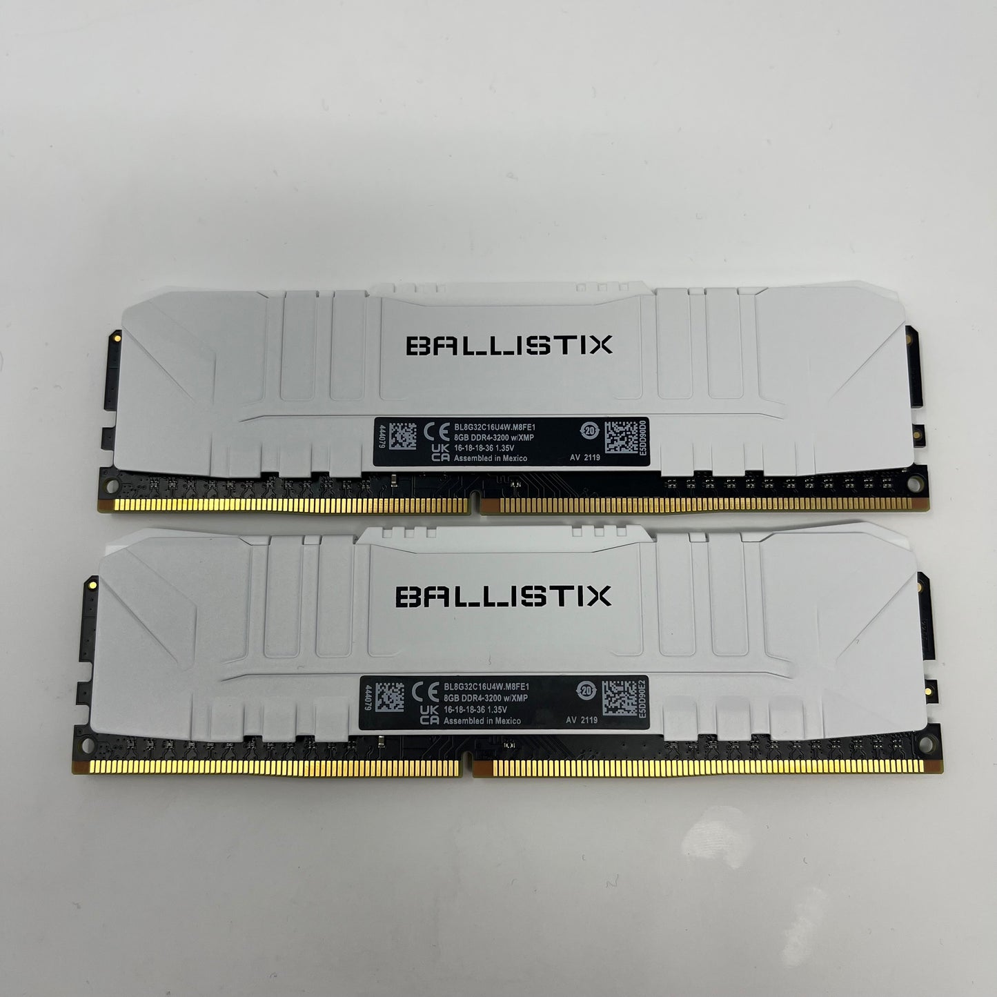 Crucial Ballistix 16GB (2x8GB) RAM DDR4 3200MHz BL8G32C16U4W.M8FE1