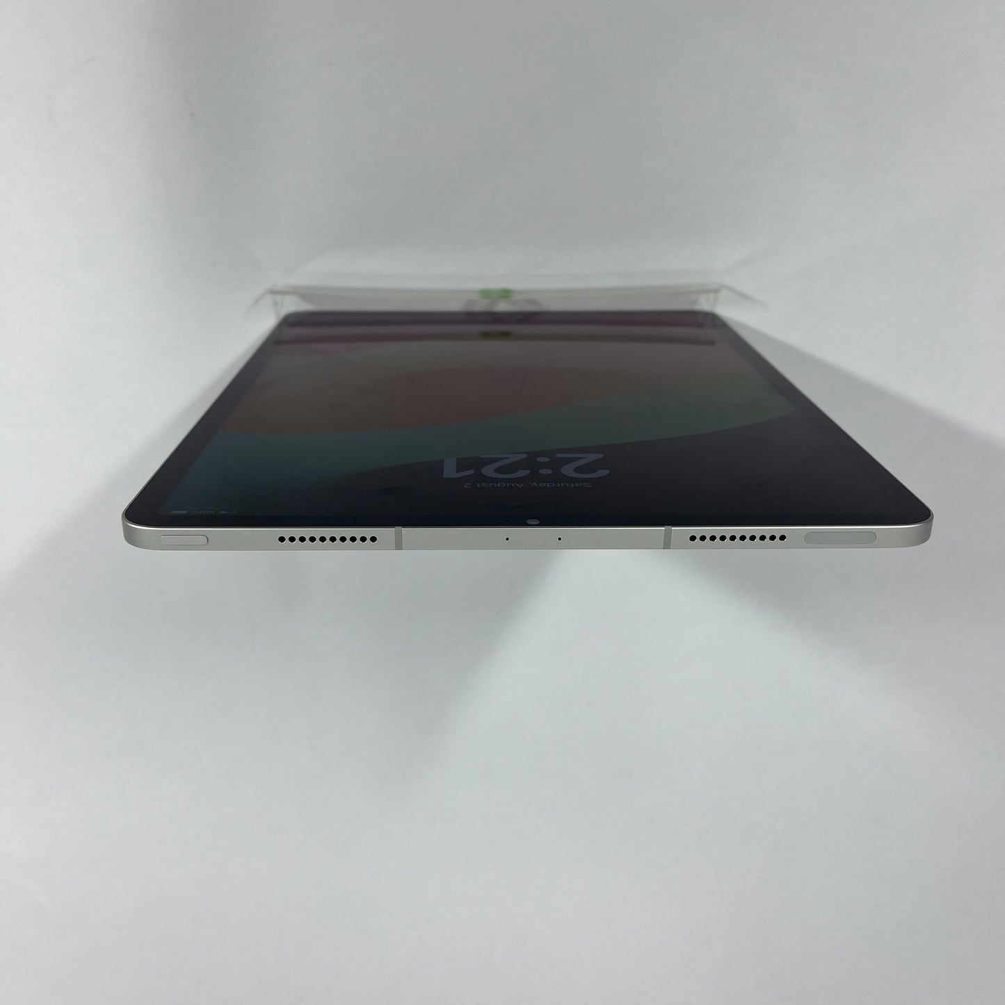Unlocked Apple iPad Pro 12.9" 6th Gen 128GB Silver NP5Y3LL