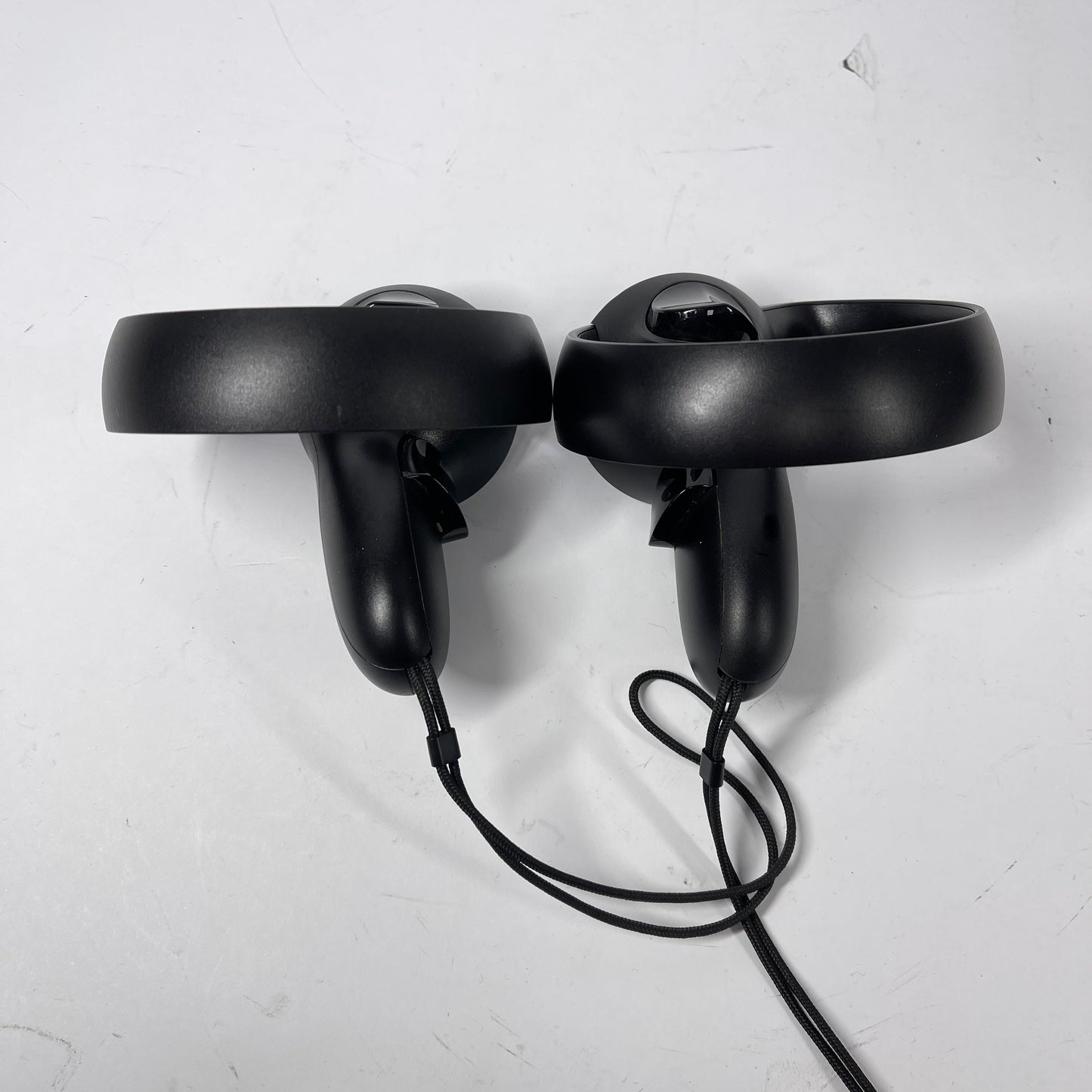 Oculus Touch (for Rift CV1) VR Controller & Sensor Bundle Black  3P-A
