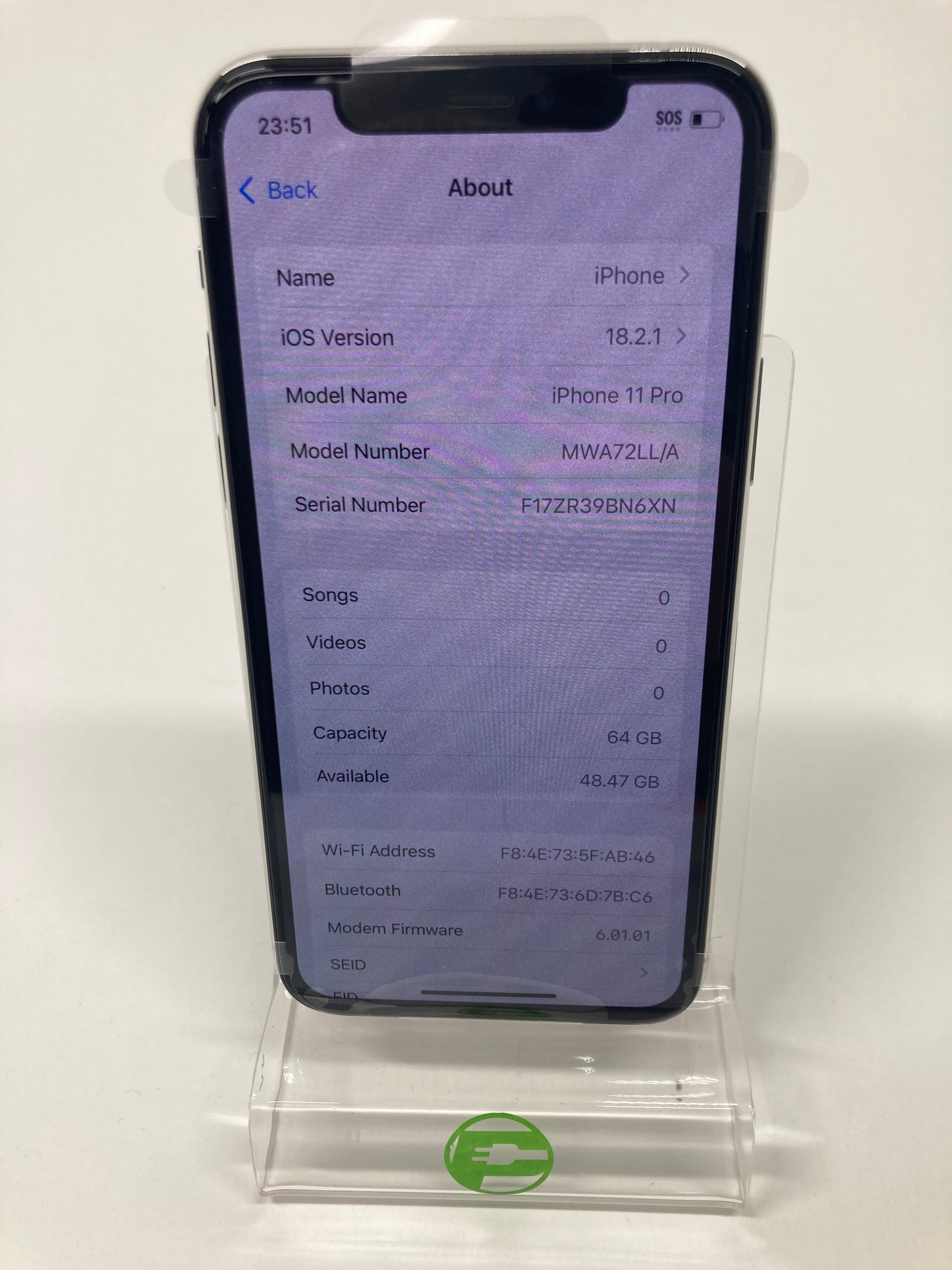 Factory Unlocked Apple iPhone 11 Pro 64GB white NWAR2LL/A