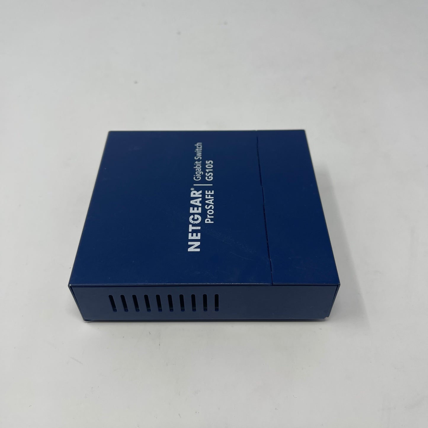 Netgear ProSAFE GS105 5-Port Gigabit Desktop Switch GS105V5