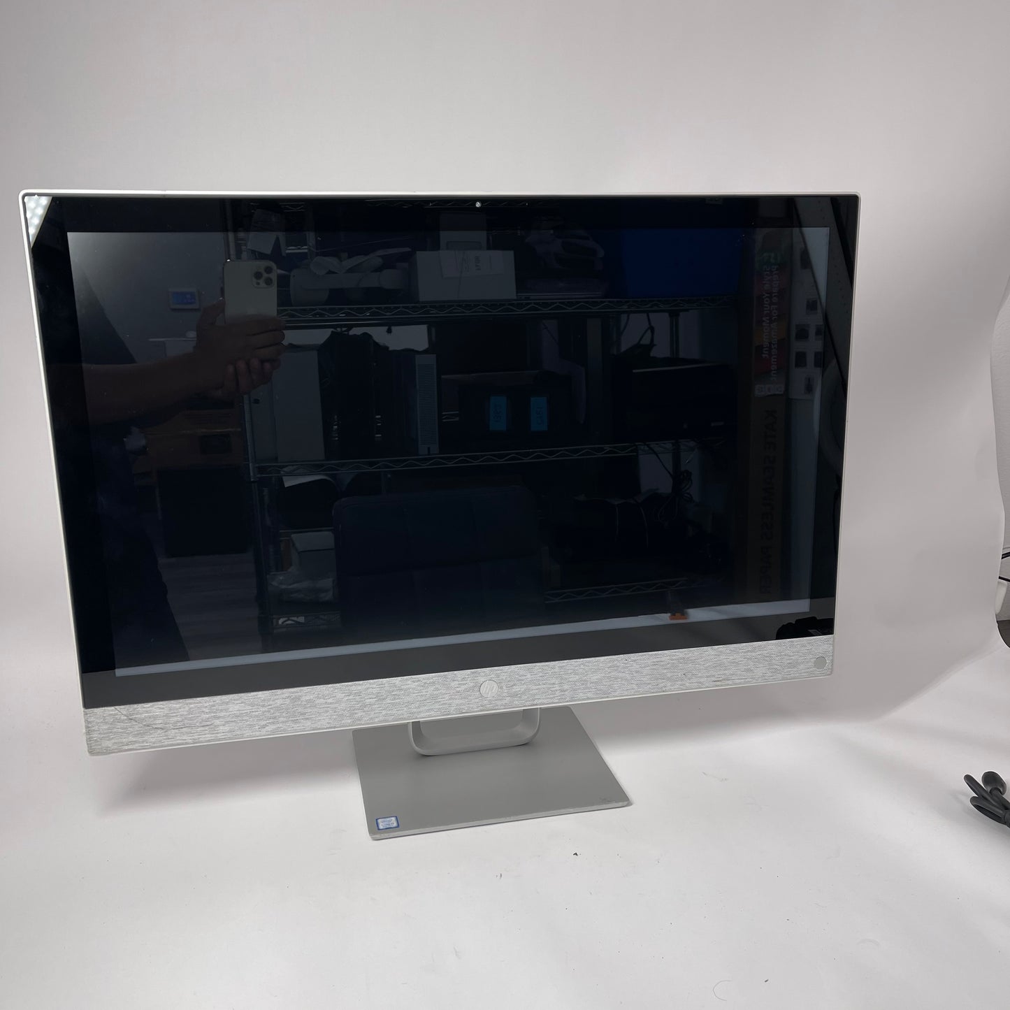 HP AIO 3LA05AA 28" i7-8700T 2.40GHz 12GB RAM 256GB SSD UHD Graphics 630