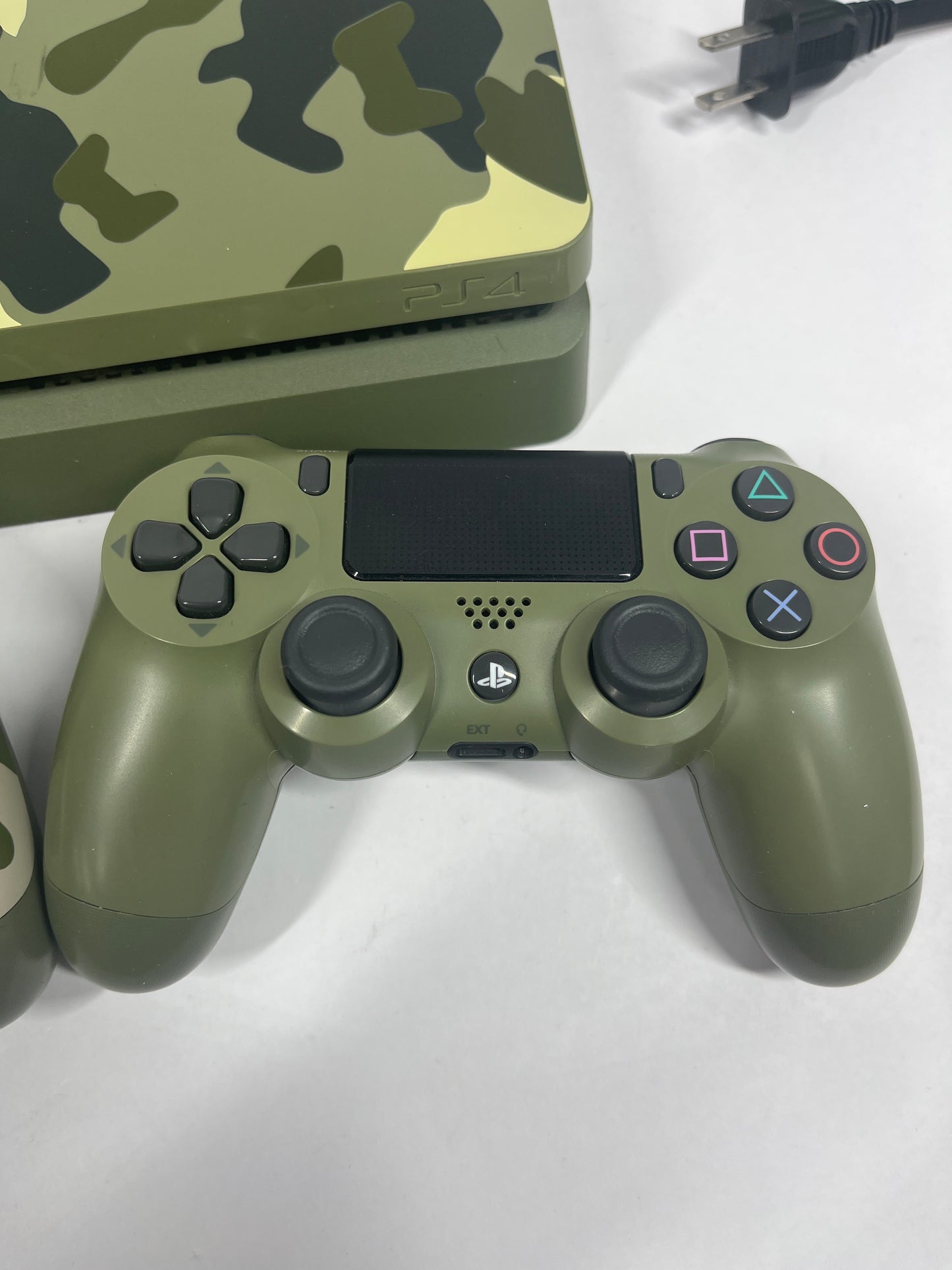Sony PlayStation 4 Slim PS4 1TB Call of Duty WWII Limited Edition Console