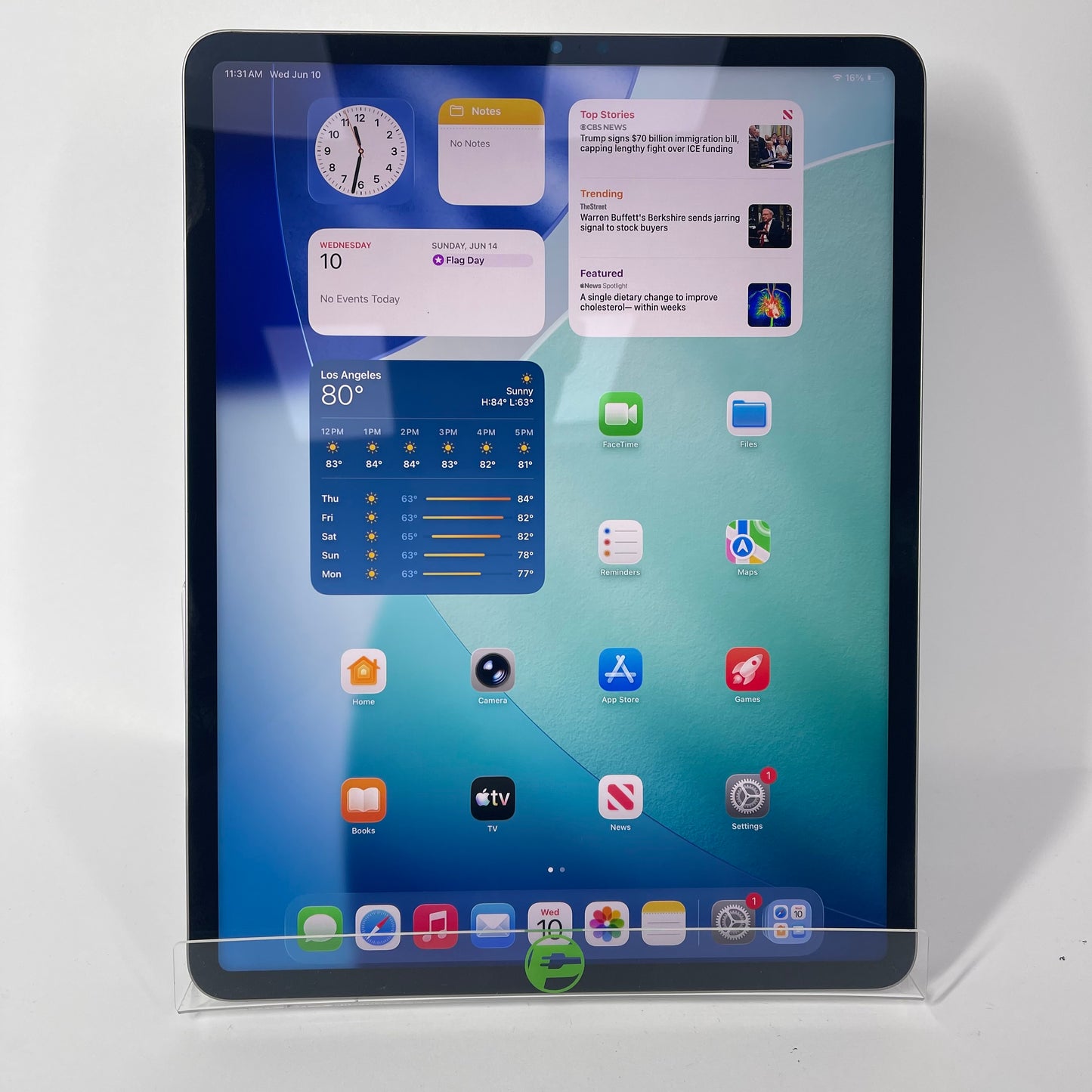 WiFi Only Apple iPad Pro 12.9" 6th Gen 256GB Silver MNXR3LL/A