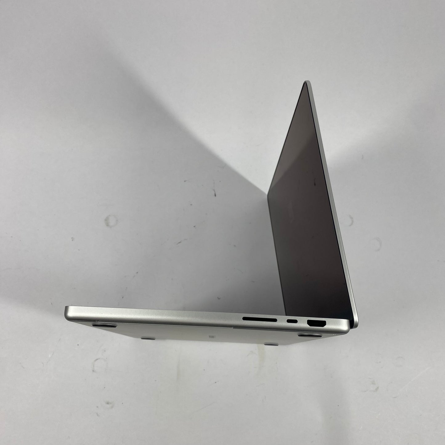2024 Apple MacBook Pro 14" M4 12C GPU 4.5GHz 16GB RAM 1TB SSD A3112