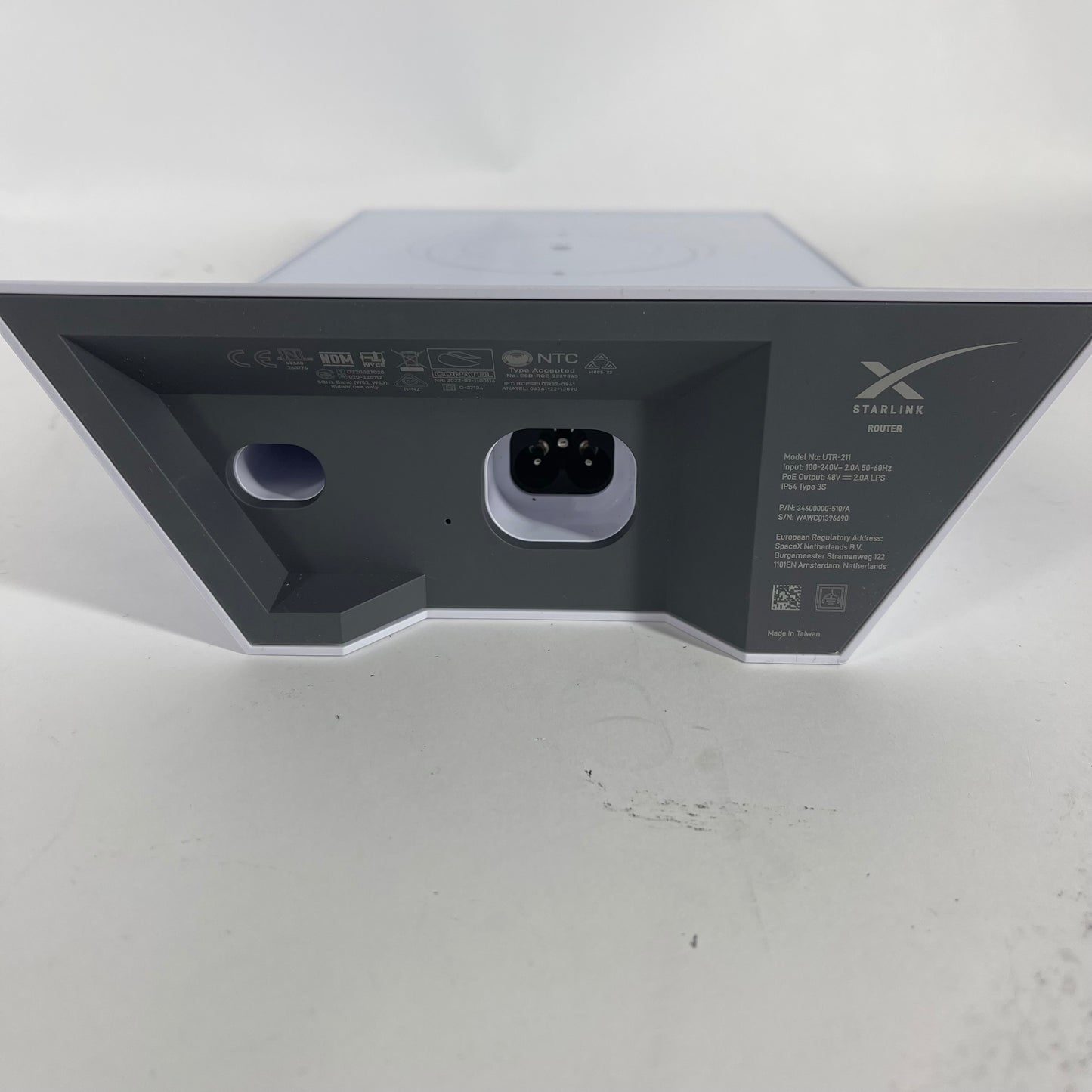 Starlink UTA-212 Dual Band WiFi 5 Satellite Dish Kit