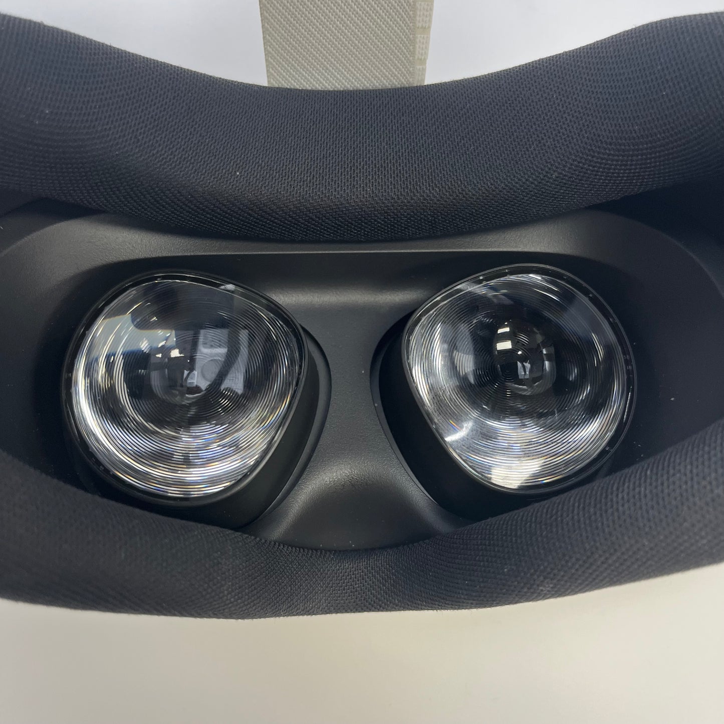 Meta Quest 3S 128GB Standalone All-in-One VR Headset P97