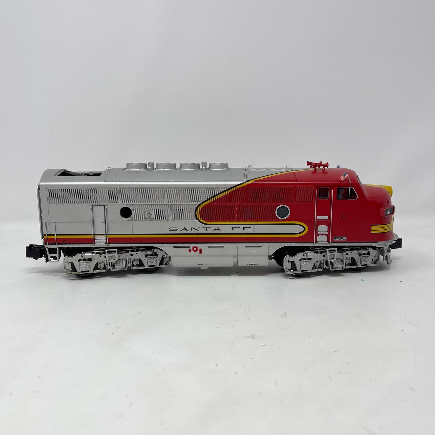Lionel Electric Trains Santa Fe F3 AA Units  Model Train Set 6 - 18117
