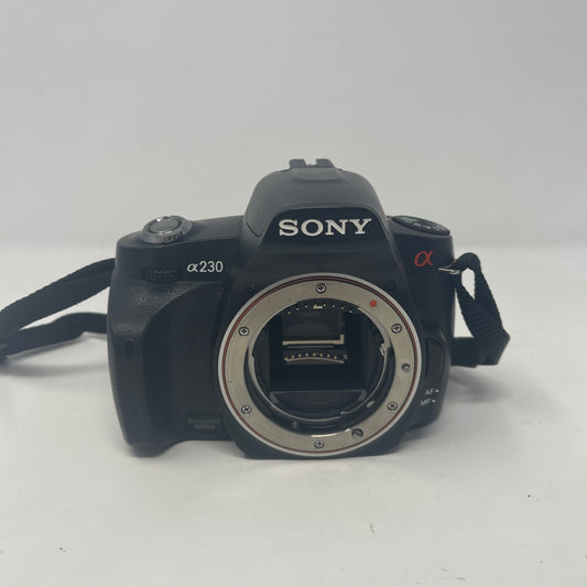 Sony Alpha 230 10.2MP Digital SLR DSLR Camera 6082 Shutter Count