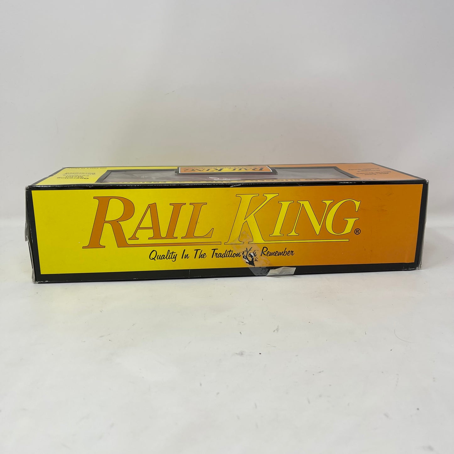 M.T.H. Electric Trains RailKing Modern Reefer O Gauge Model Train Freight Car 