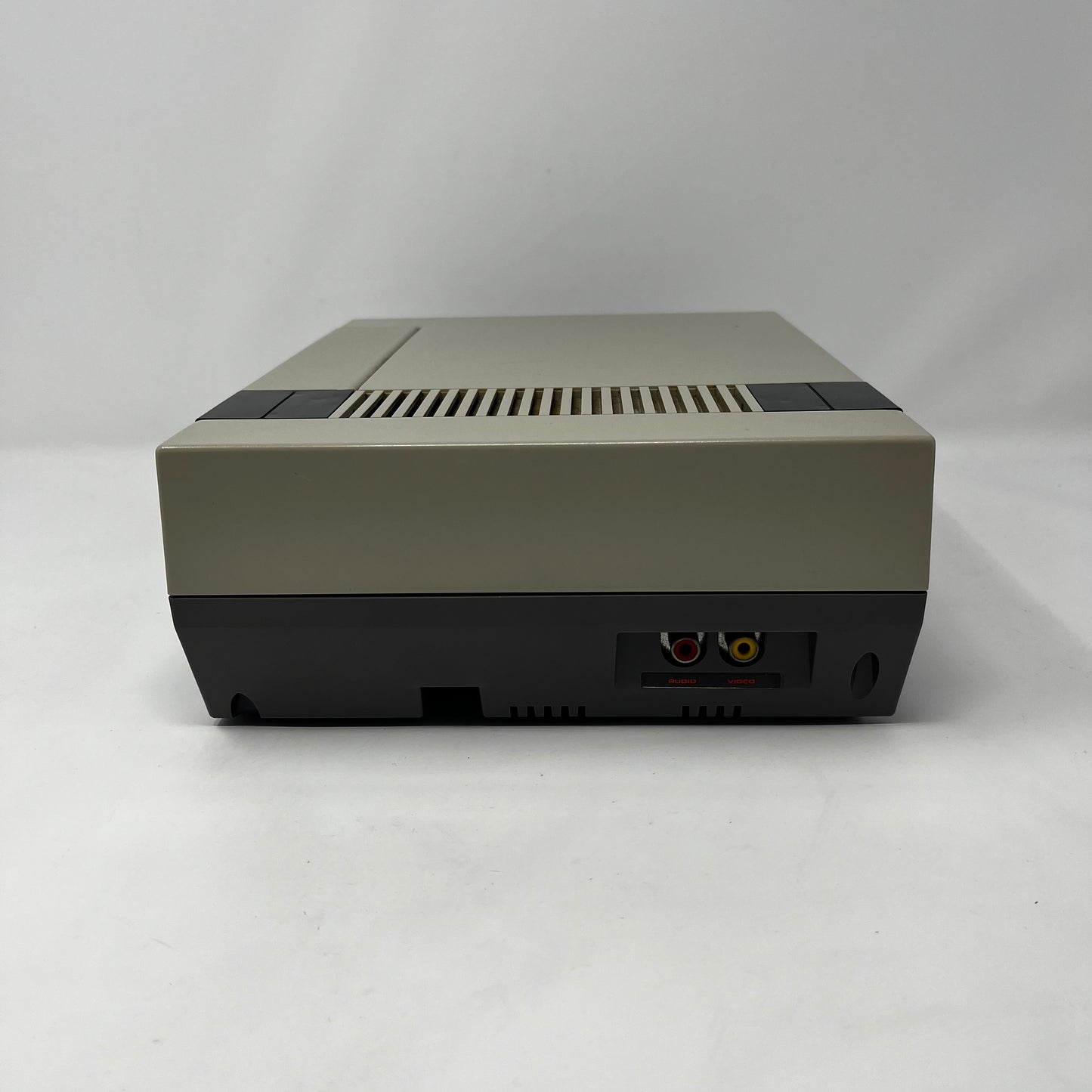 Nintendo Entertainment System NES Console Gaming System NES-001 Gray