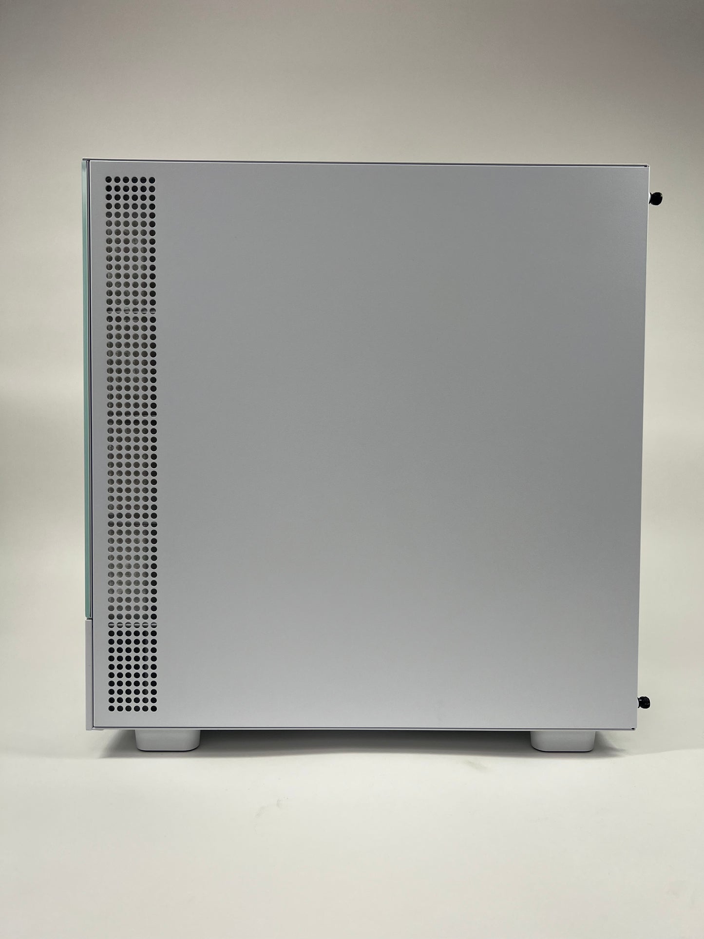 NZXT ms-7c56  Ryzen 5 5600X 4.6GHz 16GB RAM 1TB NVMe SSD GeForce RTX 4070