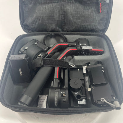 DJI RS 2 Pro Combo 3-Axis Gimbal Stabilizer P02