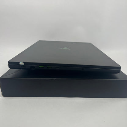 Razor Blade 18 N82E16834326129 18" Intel Core Ultra 9 275HX  1TB  RTX 5080 