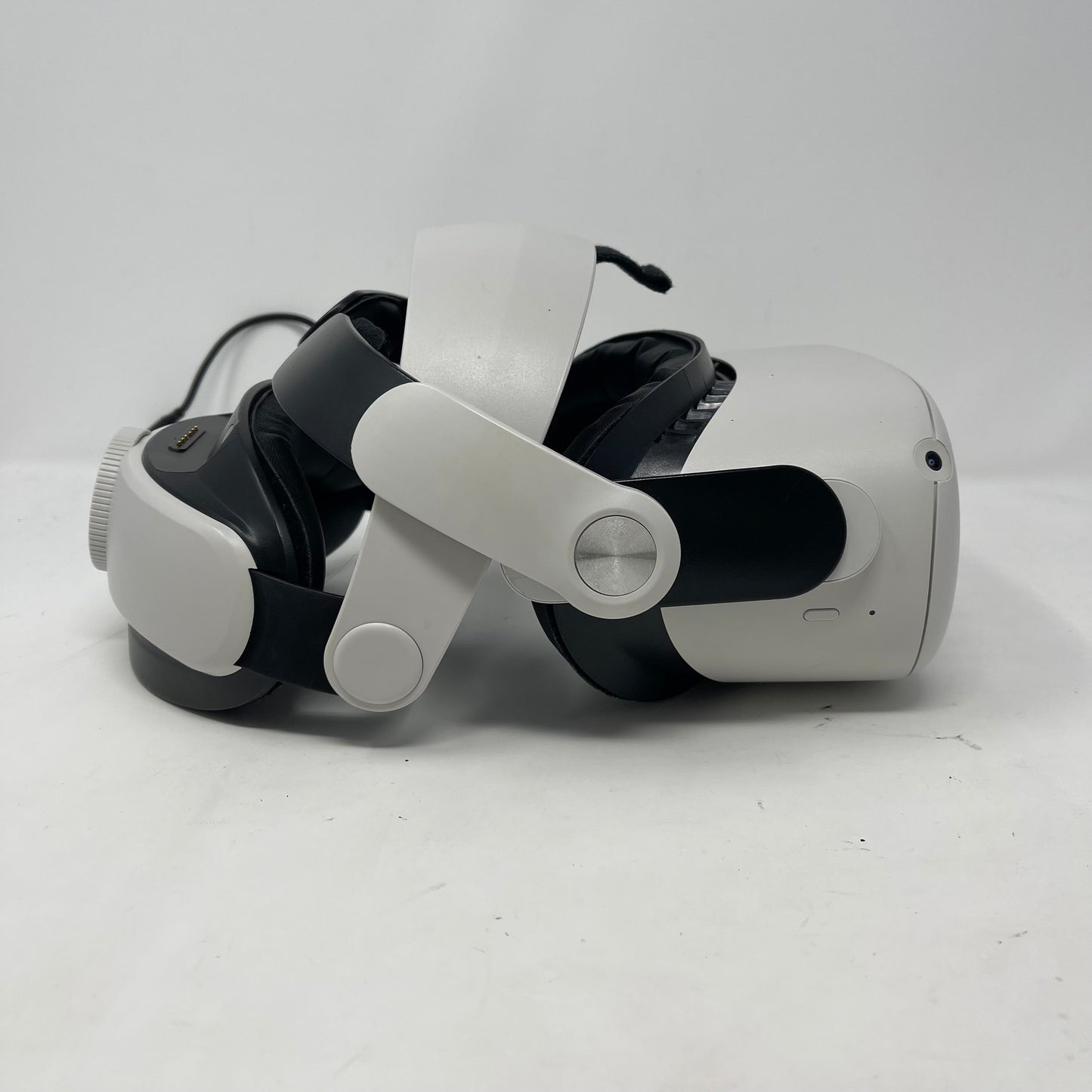 Meta Quest 2 128GB Standalone All-in-One VR Headset KW49CM