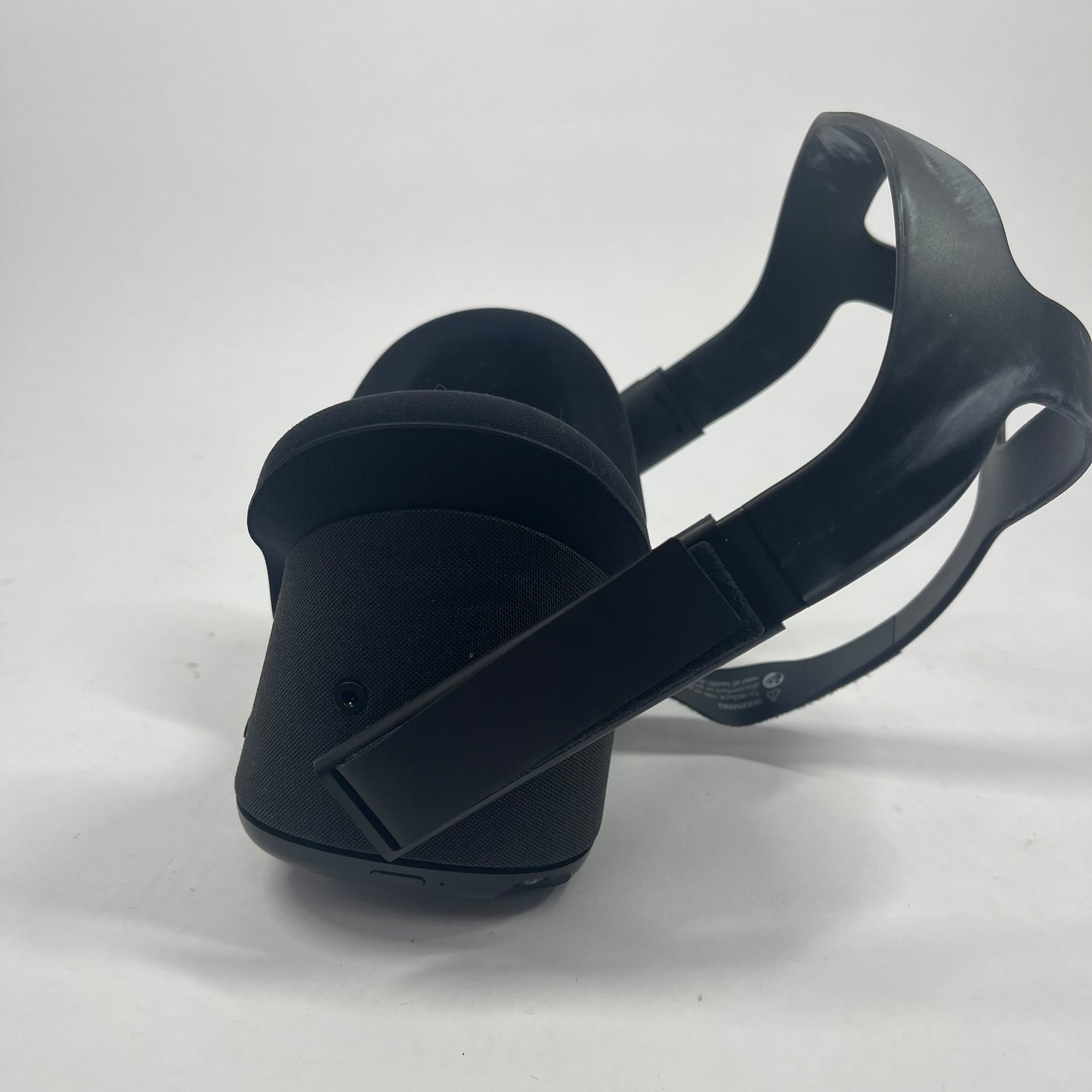 Oculus Quest 128GB Standalone All-in-One VR Headset MH‑B
