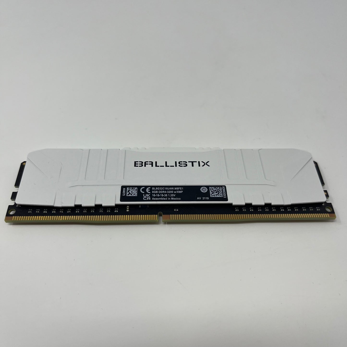 Crucial Ballistix 16GB (2x8GB) RAM DDR4 3200MHz BL8G32C16U4W.M8FE1
