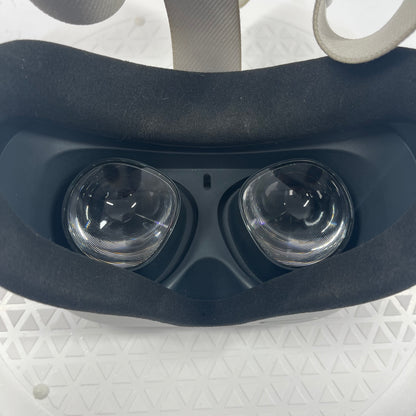 Meta Quest 2 128GB Standalone All-in-One VR Headset KW49CM