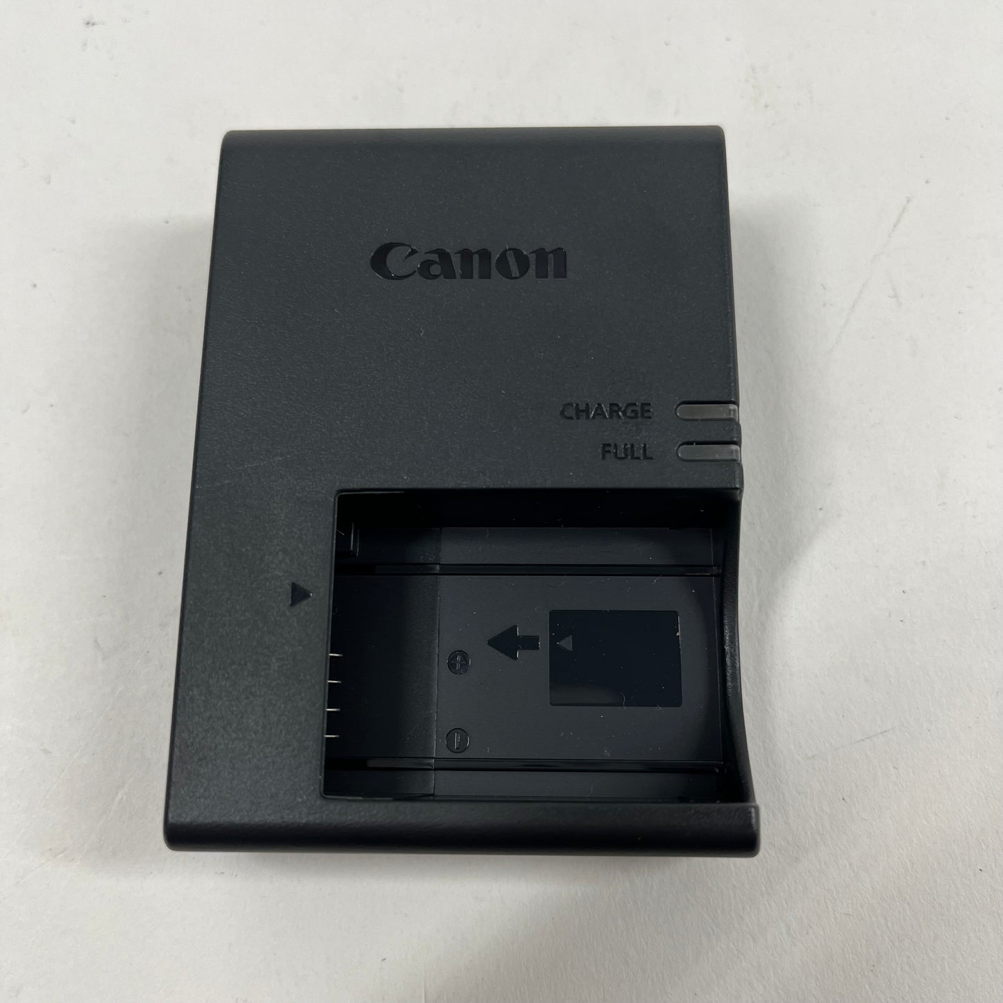 Canon EOS R100 24.1MP Mirrorless RF-S 18-45mm F4.5-6.3 IS STM Lens Kit