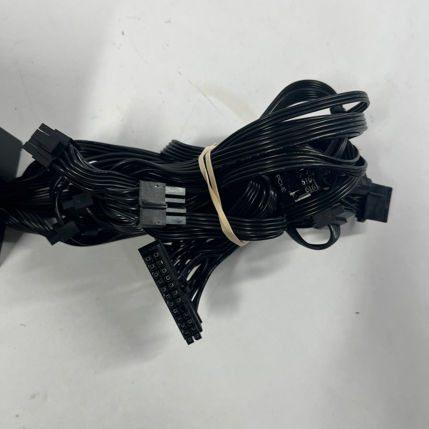 Raidmax 600 ae NA 80 Plus Gold 600W Non Modular Power Supply