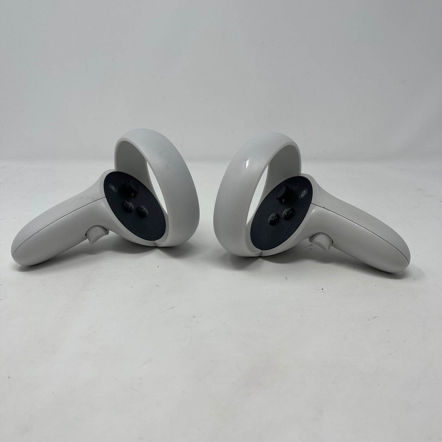Meta Quest 2 128GB Standalone All-in-One VR Headset KW49CM