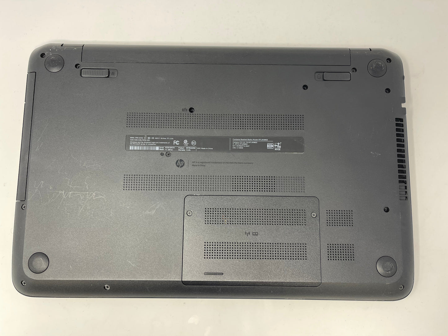 Broken HP NoteBook 15-F387WM 15.6" A8-7410 2.2GHz 4GB RAM 512GB HDD Read