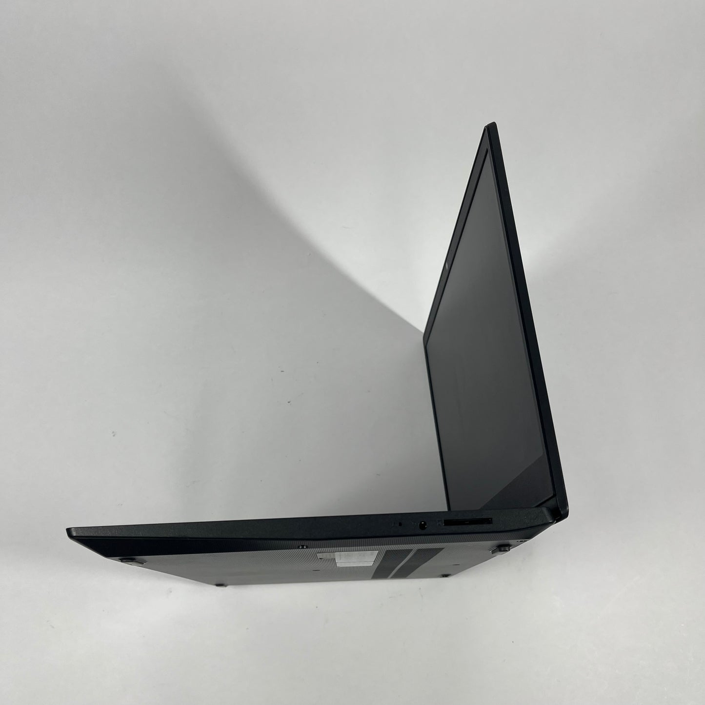 Lenovo Ideapad S145 10" AMD A6-9225 1.1GHz 8GB RAM 500GB SSD AMD R4 Graphics