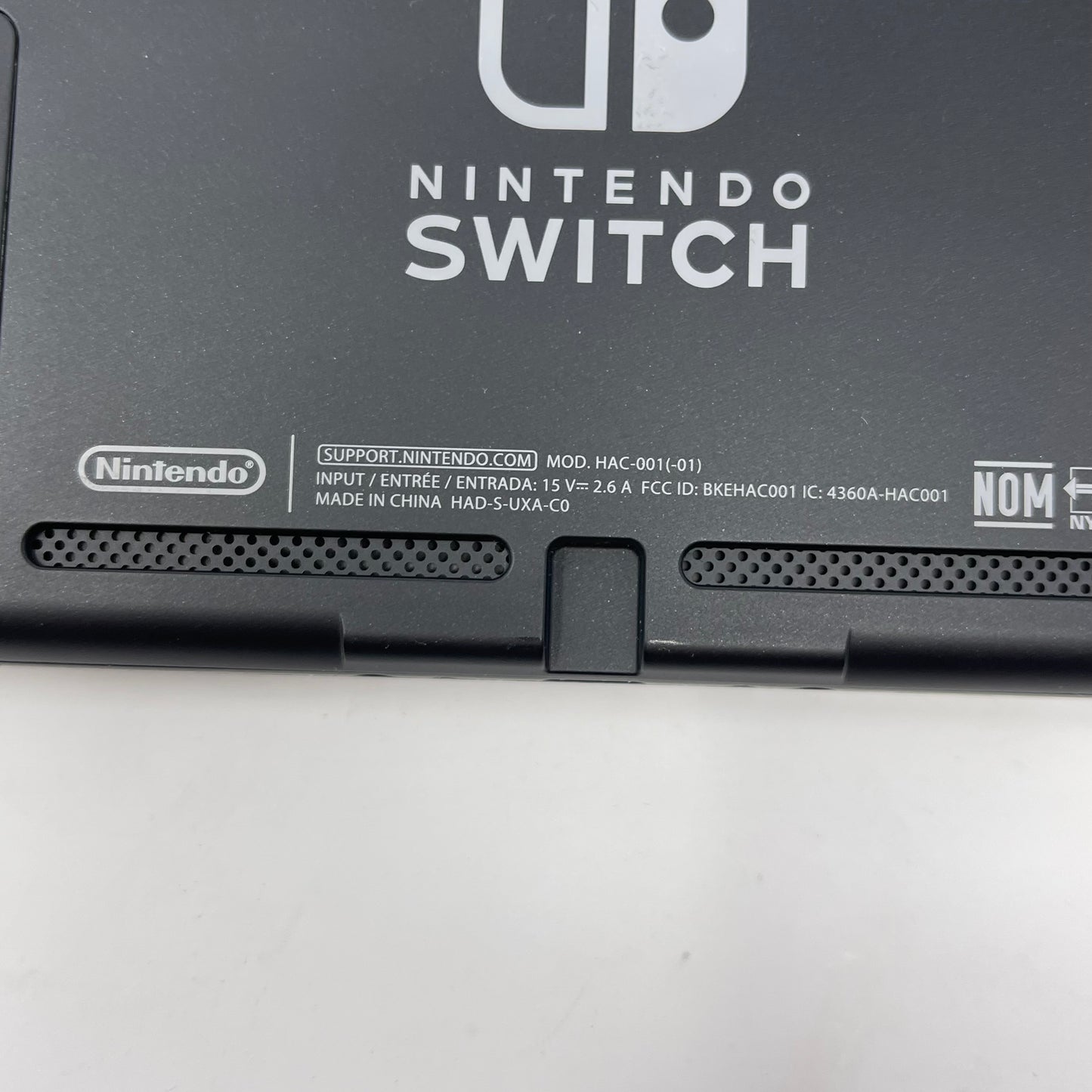 Nintendo Switch v2 Console Gaming System HAC-001(-01)  Red/Blue